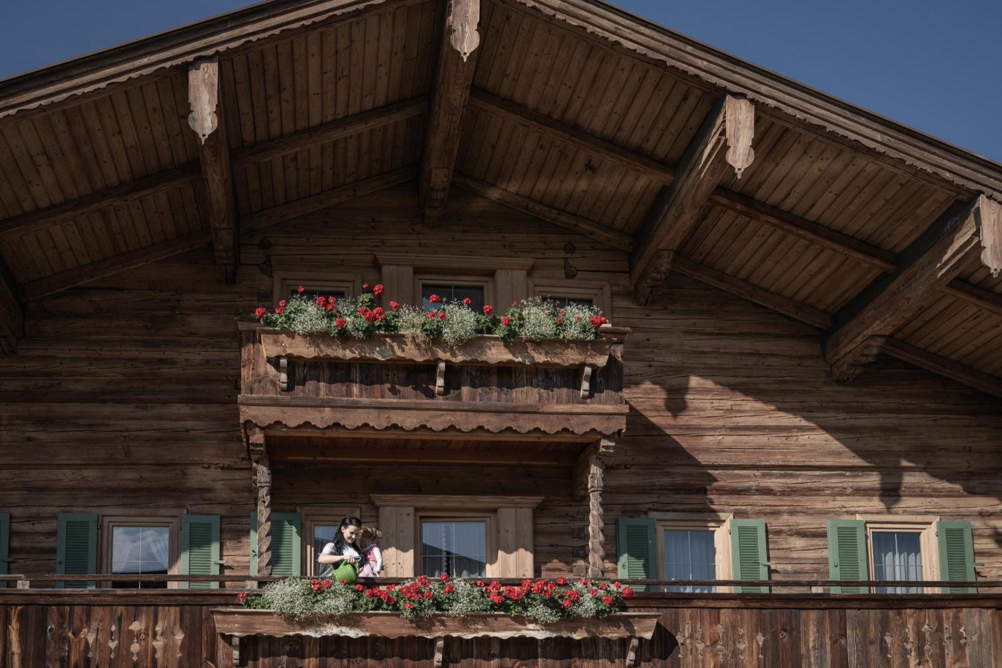 Hotel Riedl Кёссен Экстерьер фото